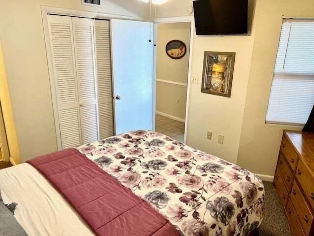 Royal Garden Resort 510 2 Bedroom Condo by RedAwning - photo 4