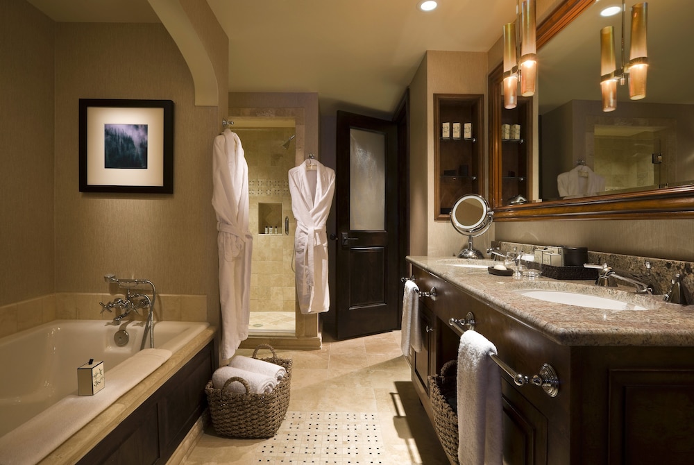Madeline Hotel & Residences Auberge Collection - photo 131
