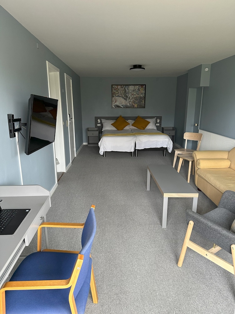 Lynge Kro Hotel — Lynge