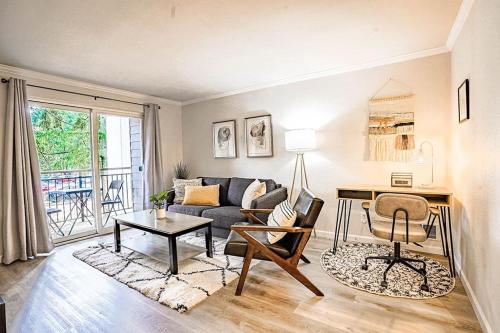 Condo with king bed walk to Microsoft & park — 4-Star Luxury Hotel in Bellevue, United States