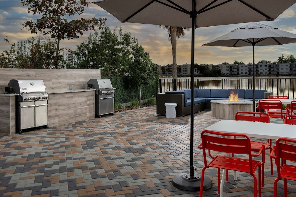 TRU by Hilton Miami Airport South Blue Lagoon FL - photo 33