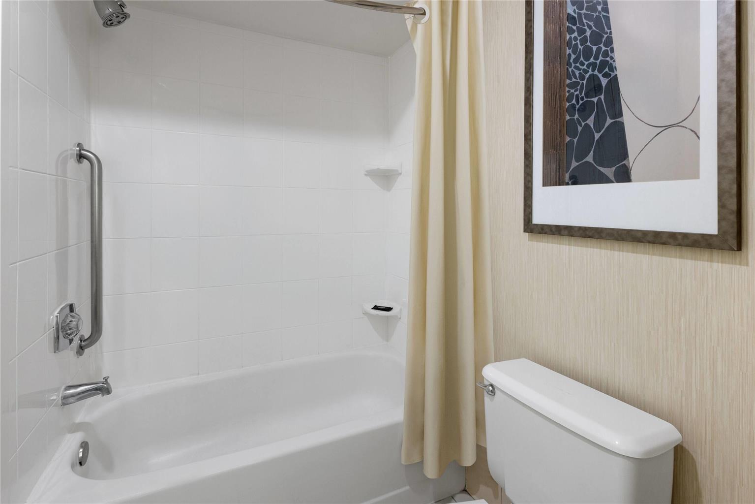 Hawthorn Suites by Wyndham Vienna Tysons Corner - photo 32