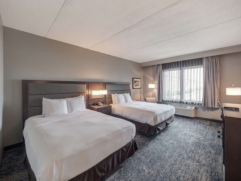 DoubleTree by Hilton Hotel Bloomington - photo 20