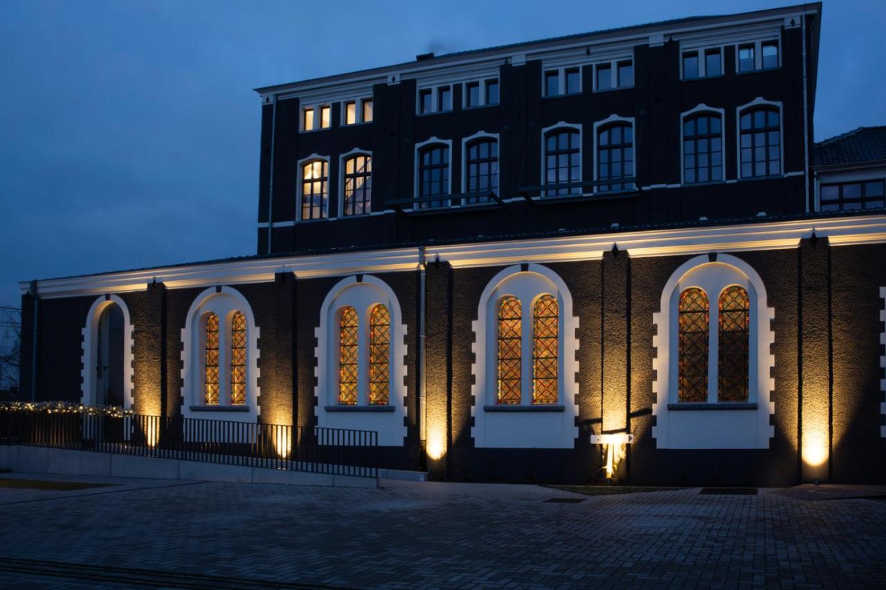 Ayuryoga Wellnesshotel — 4-Star Luxury Hotel in Kruishoutem, Belgium