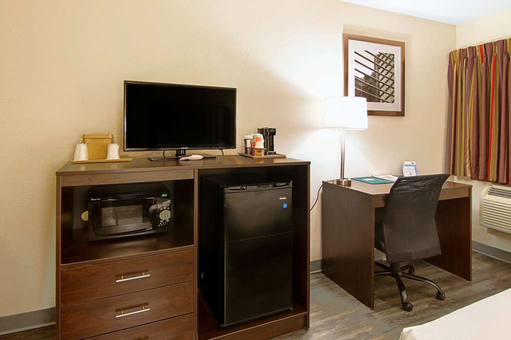 Quality Inn Plainfield I 395 - photo 11