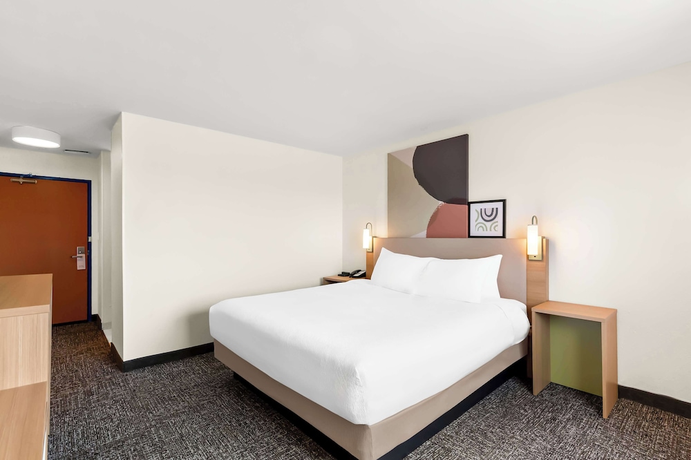 Spark by Hilton Springfield Southwest - photo 17