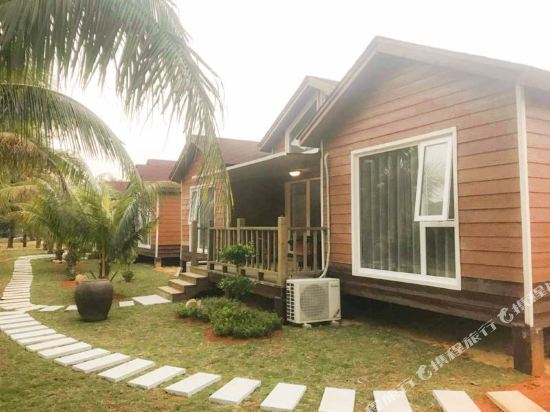 Lantian Yucun Inn in Wanning, People's Republic of China