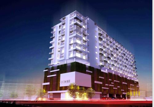 Ocean Breeze Waves Luxury Condo — 4-Star Luxury Hotel in Negombo, Sri Lanka