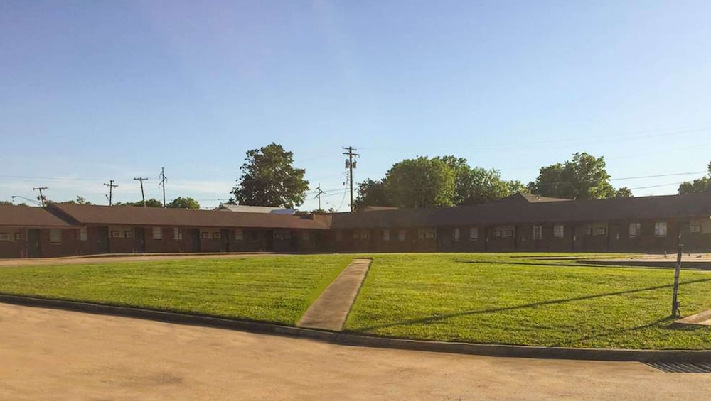 Budget Inn Ardmore - photo 28