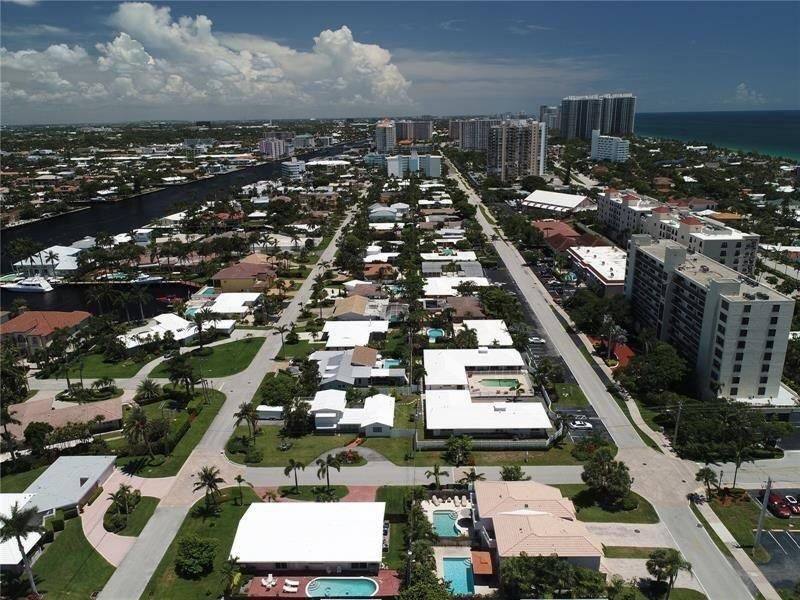 Dolphin Isle Suites - photo 12