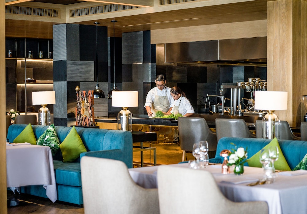 מזון ומשקאות