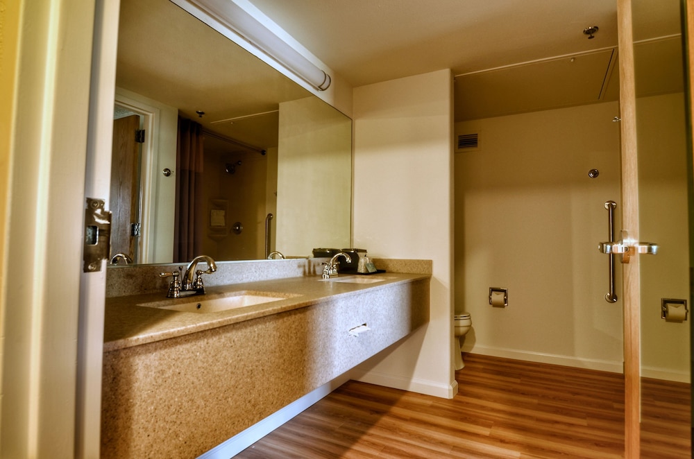 Ohkay Casino Resort Hotel - photo 16