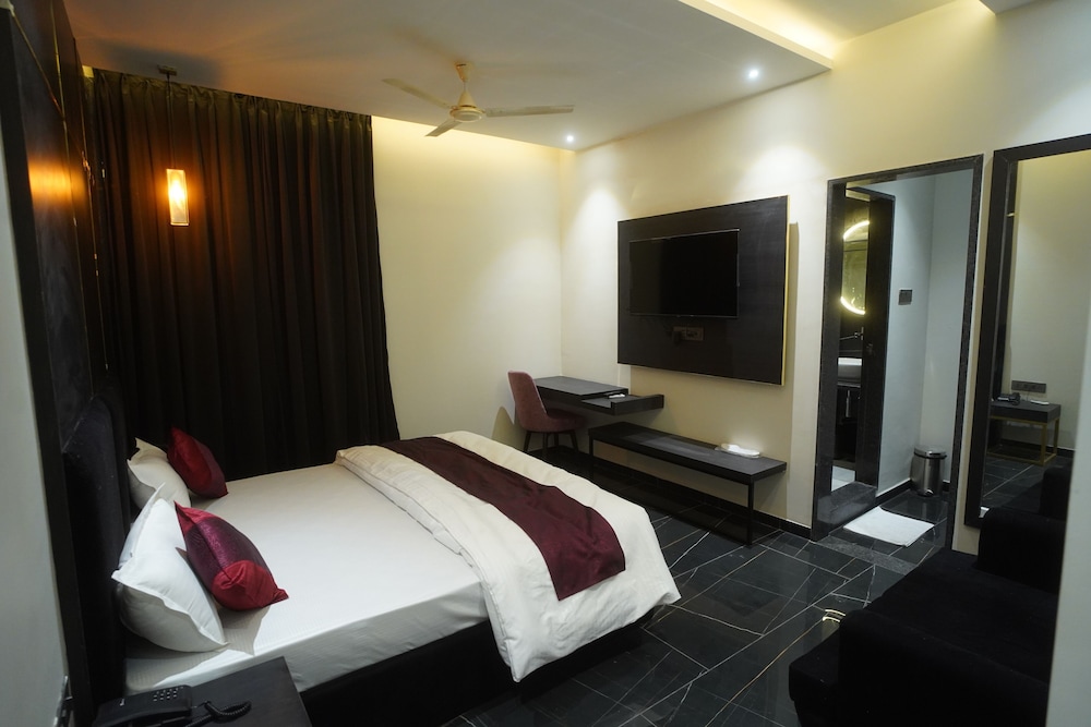 Hotel Lunar Stays — Bhopal — photo 5