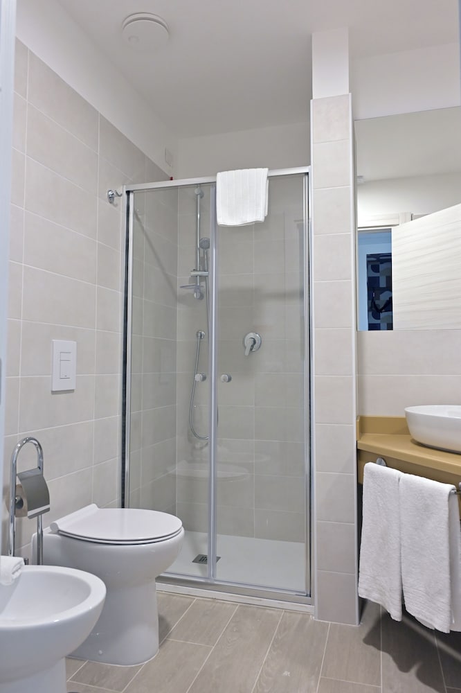 Hotel HE Roma — Riano — photo 4