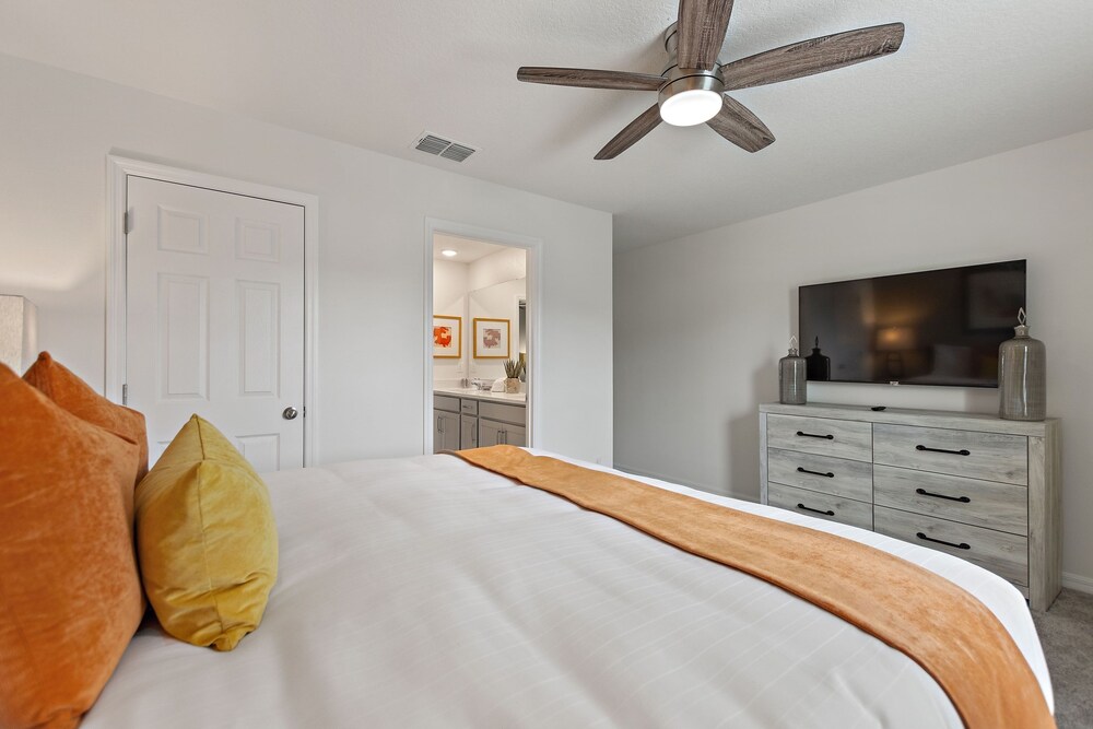 Sea Shore At Solara Resort By Shine Villas #401 7 Bedroom Villa - photo 4