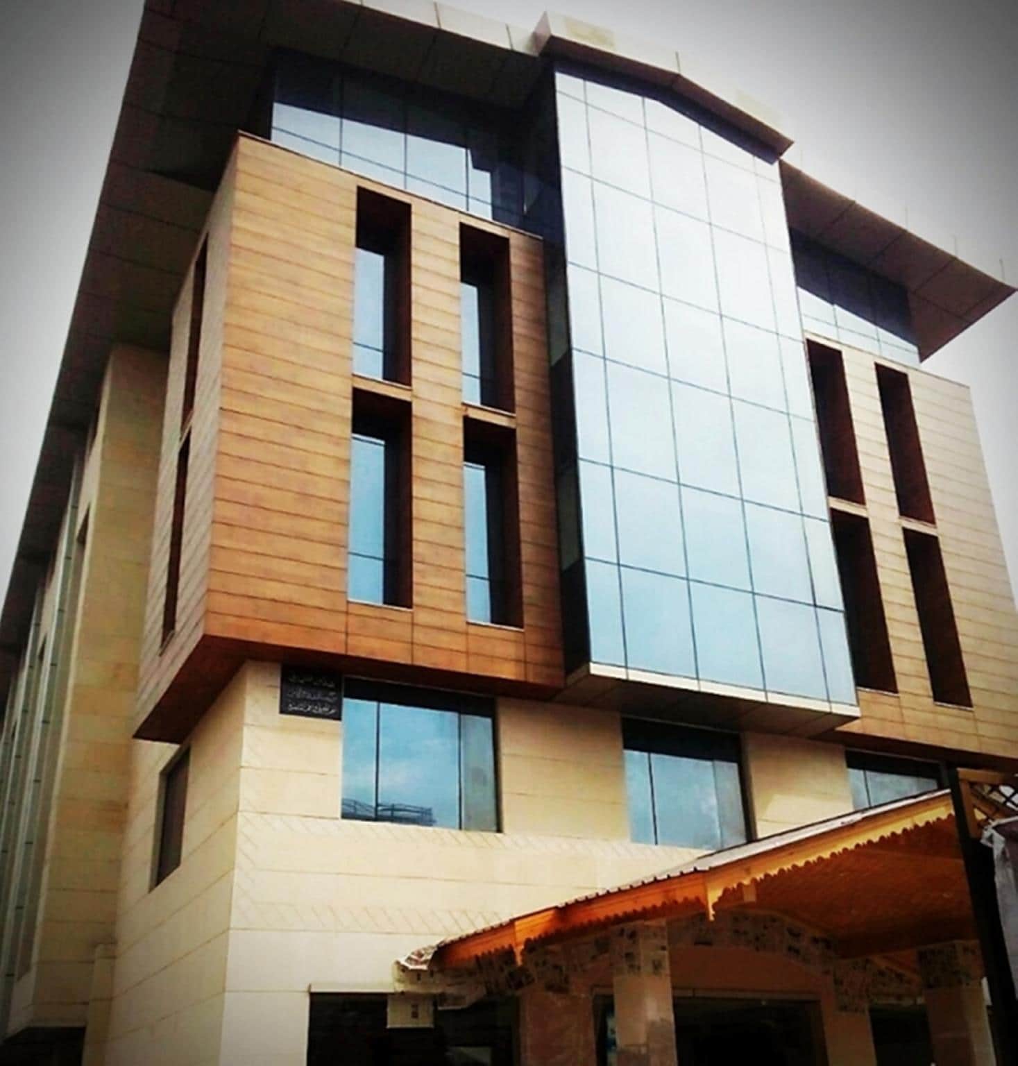 Regenta Central Srinagar Rajbagh — 4-Star Luxury Hotel in Srinagar, India