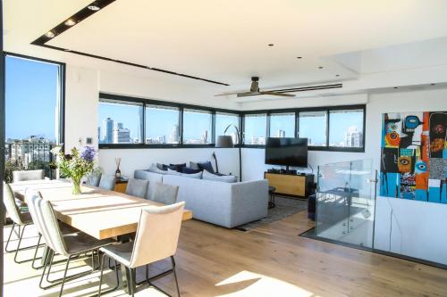 4BDR Stunning & Magnificent Duplex Penthouse TLV — 4-Star Luxury Hotel in Tel Aviv, Israel