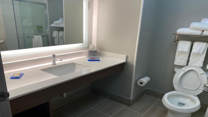 Holiday Inn Express & Suites Enterprise by IHG - photo 35