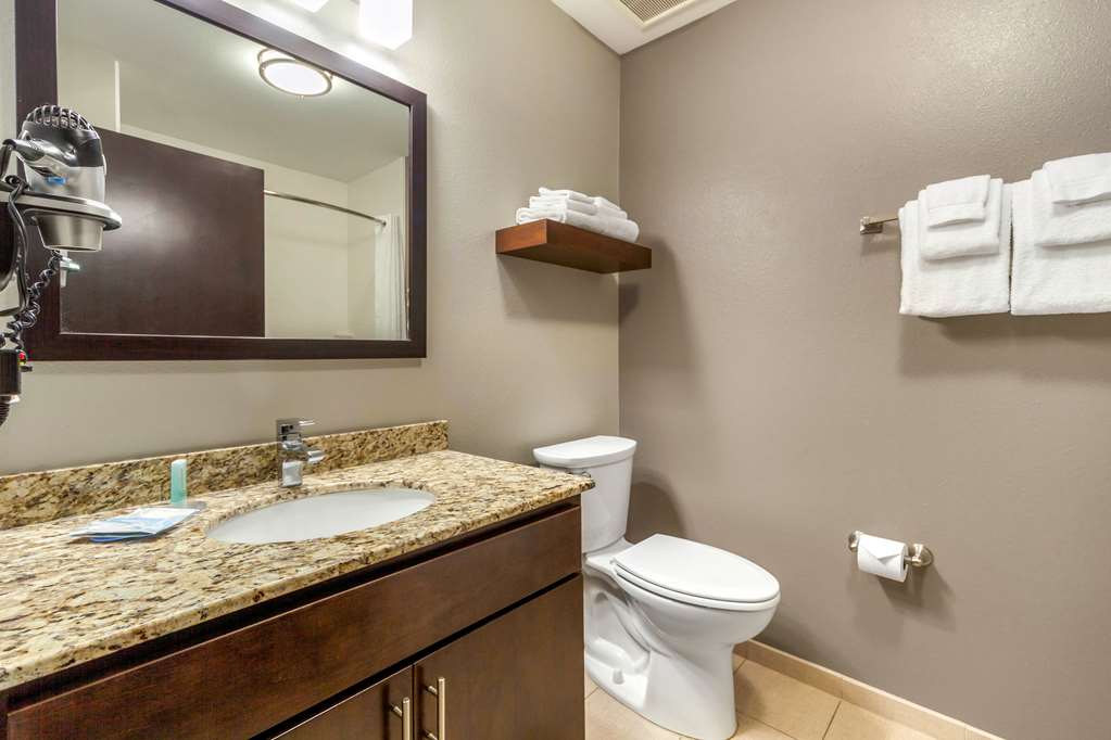 MainStay Suites Lincoln University Area - photo 18