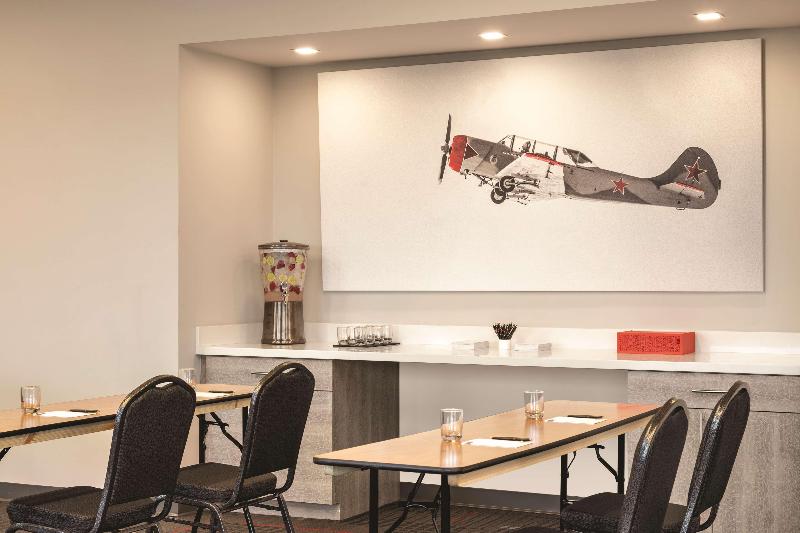 Kompose Boutique Hotel Miami Airport - photo 49