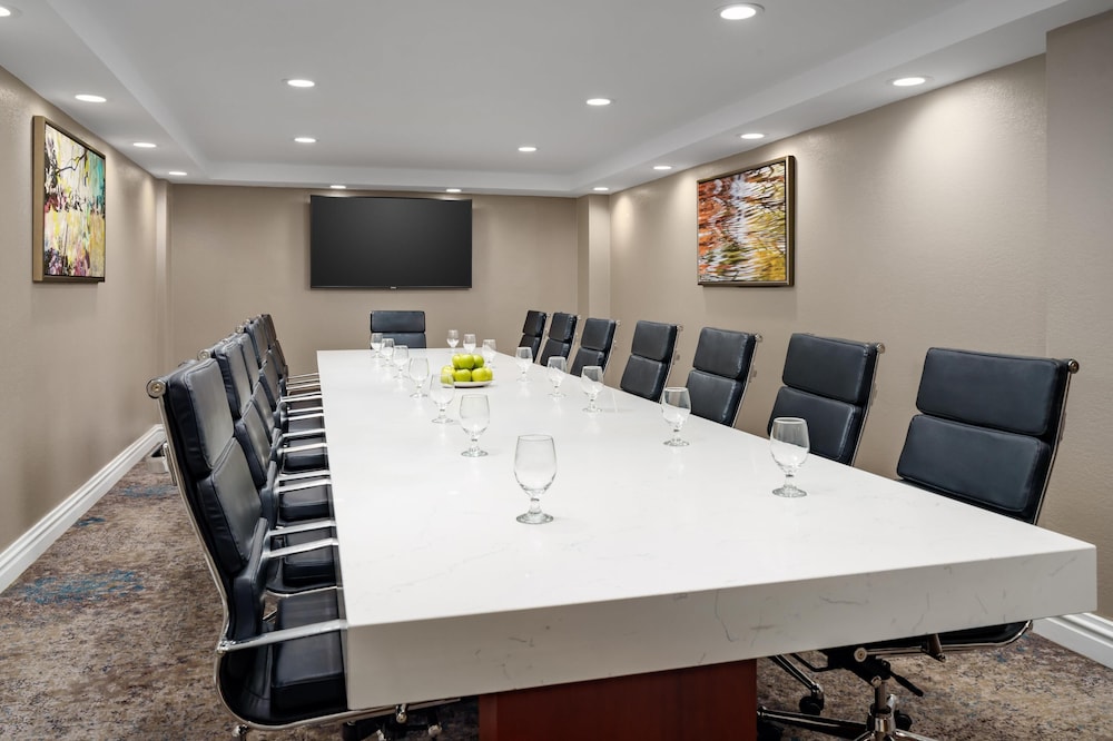 DoubleTree by Hilton Orlando Airport - photo 46