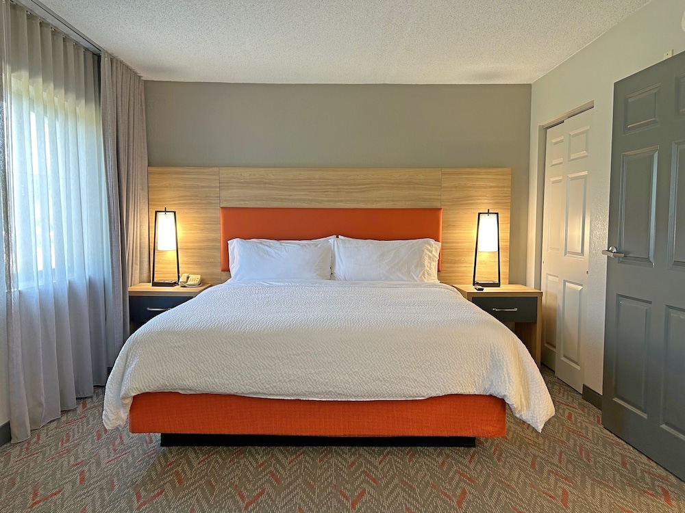 Candlewood Suites Indianapolis Downtown Medical District by IHG - photo 11
