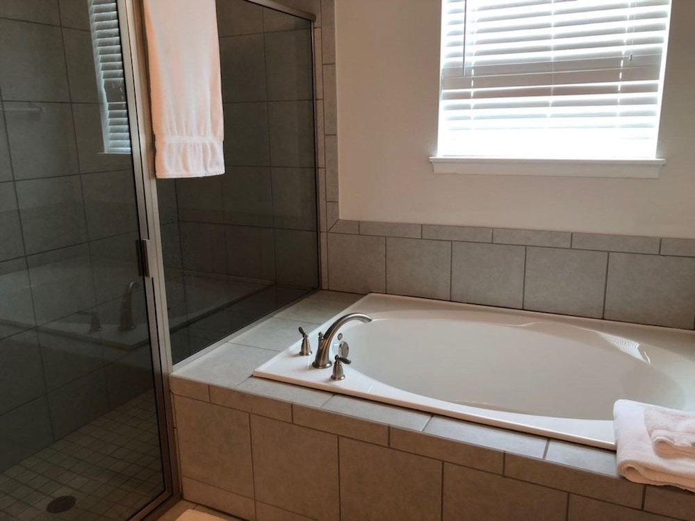 Aco258800 The Encore Club Resort 8 Bed 6.5 Baths Villa - photo 17