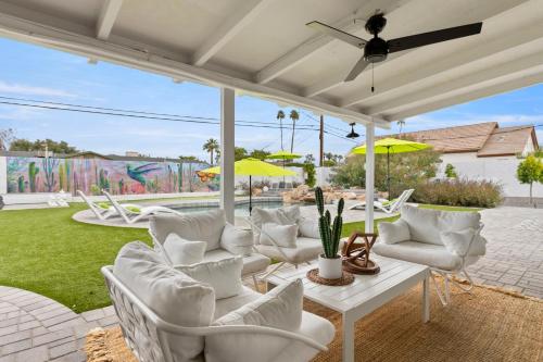 Hotel Homes The Camelback Manor - photo 29