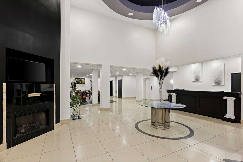 Sonesta Essential Savannah - photo 15