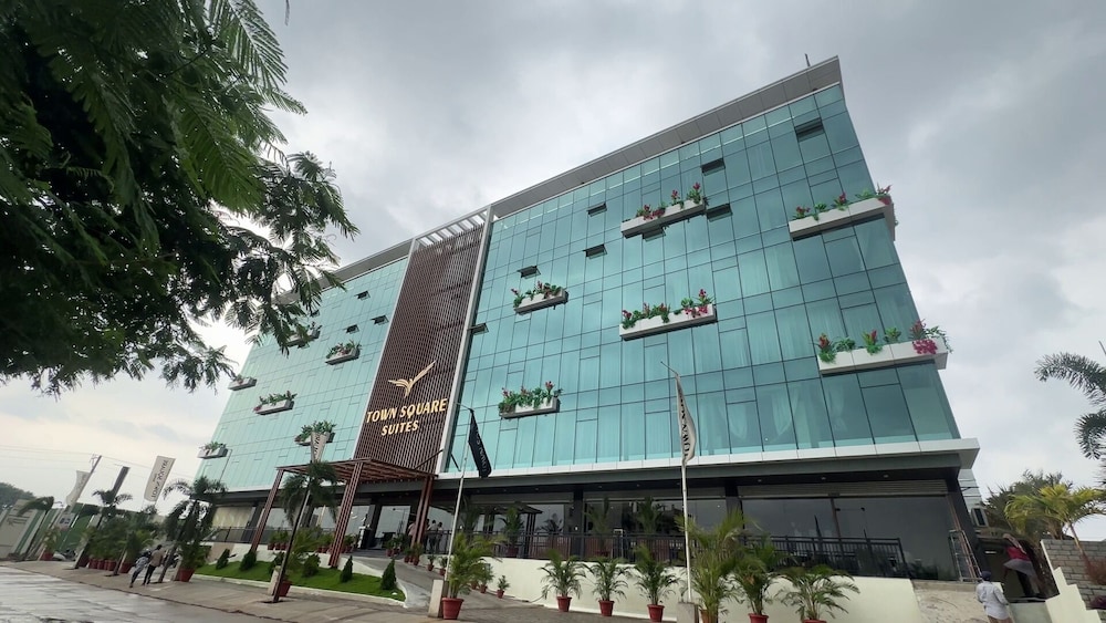 Town Square Suites - last minute hotel in Hyderabad