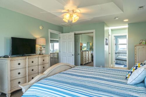 Pier Pleasure by Oak Island Accommodations - photo 6
