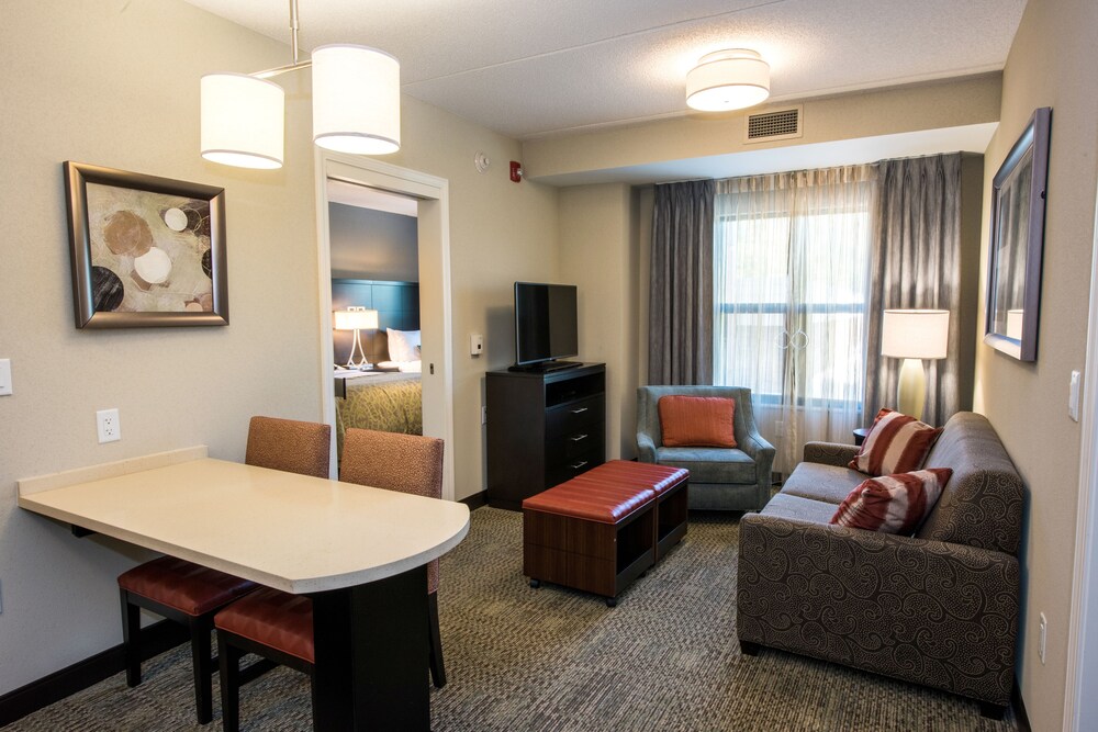 Staybridge Suites Albany Wolf Rd Colonie Center by IHG - photo 7