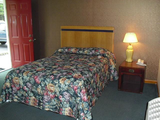 Passport Inn Methuen - photo 7