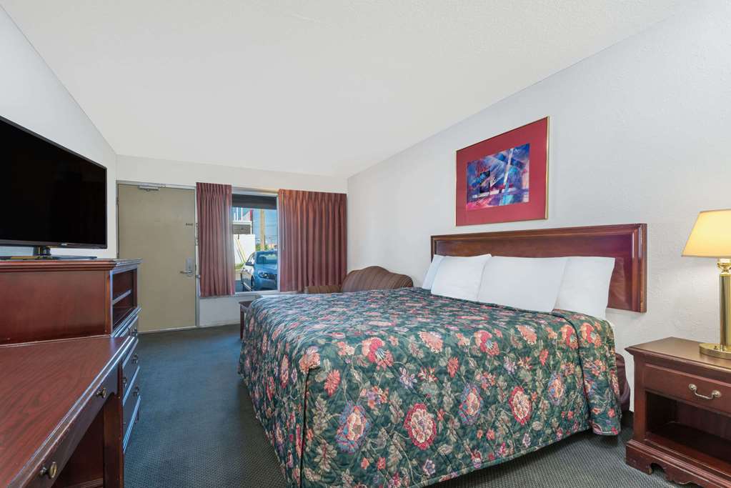 Days Inn by Wyndham Mt. Sterling - photo 15