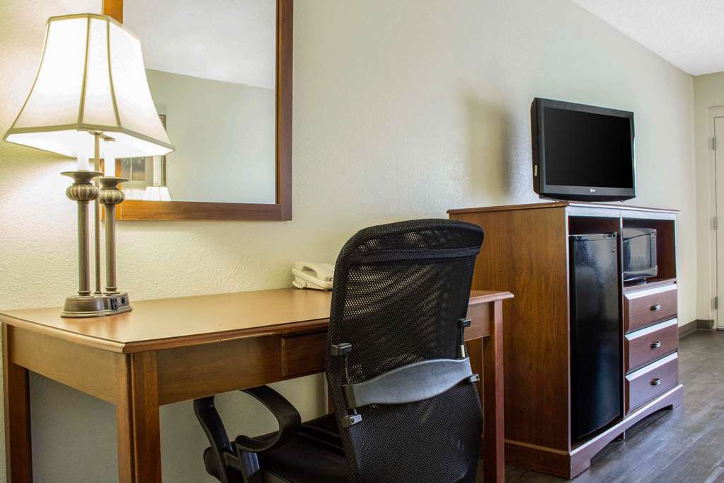 Quality Inn Benson I 10 Exit 304 - photo 9