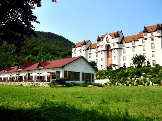 White Castle Resort in Gangneung, South Korea