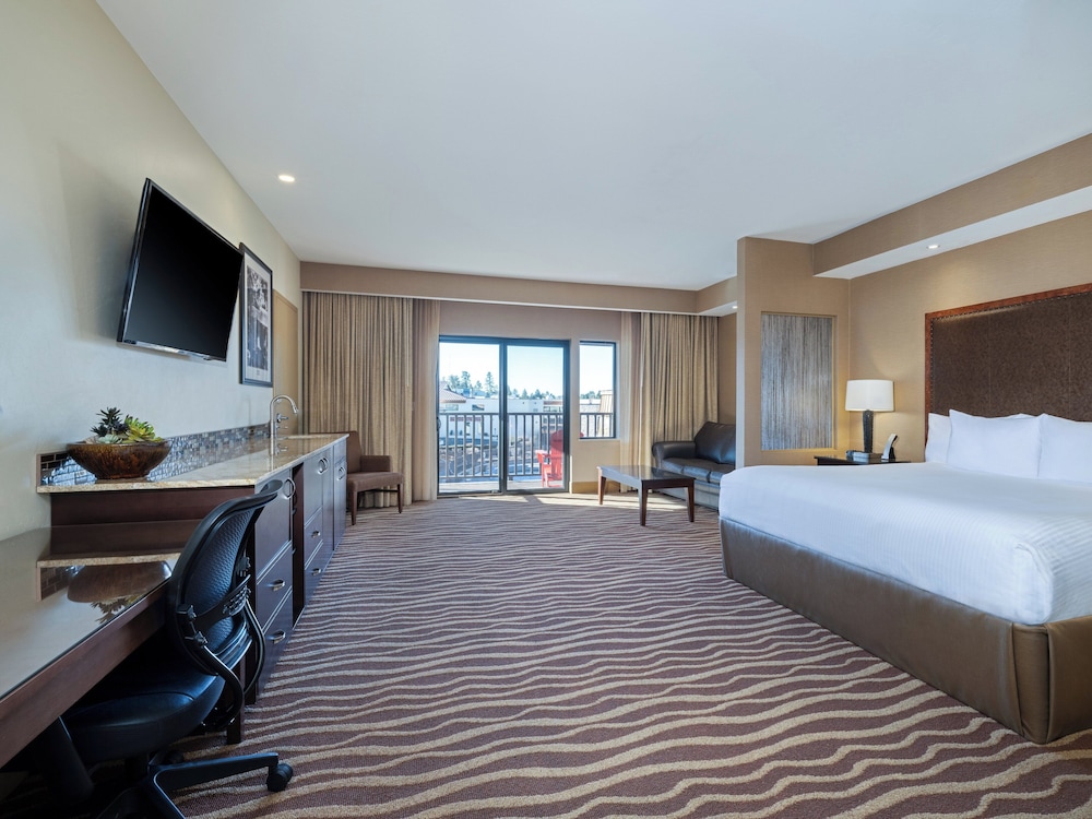 Holiday Inn Resort The Squire at Grand Canyon by IHG - photo 22