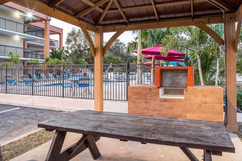 Days Inn by Wyndham Sarasota Bay - photo 17