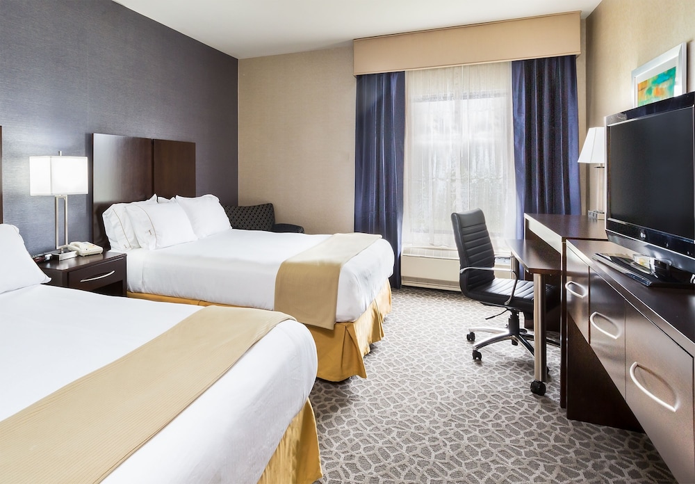 Holiday Inn Express Hotel & Suites Mt. Holly by IHG - photo 11