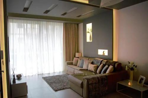 Modern 3BR Apartment in Swieqi — 4-Star Luxury Hotel in Swieqi, Malta