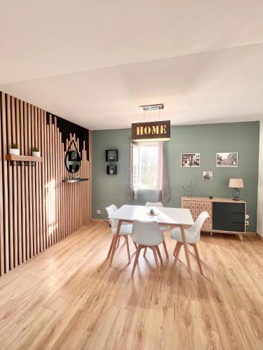 Charmant Appartement Proche du Centre Ville in Louhans, France