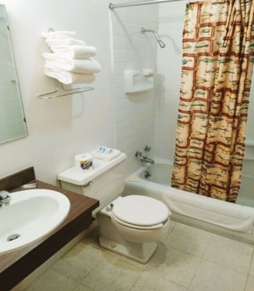 Love Hotels Voyageur by OYO at International Falls MN - photo 36
