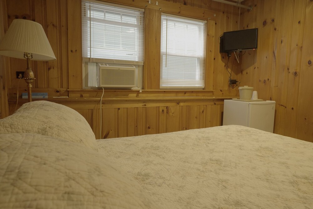 Betty Doon Hotel - photo 91