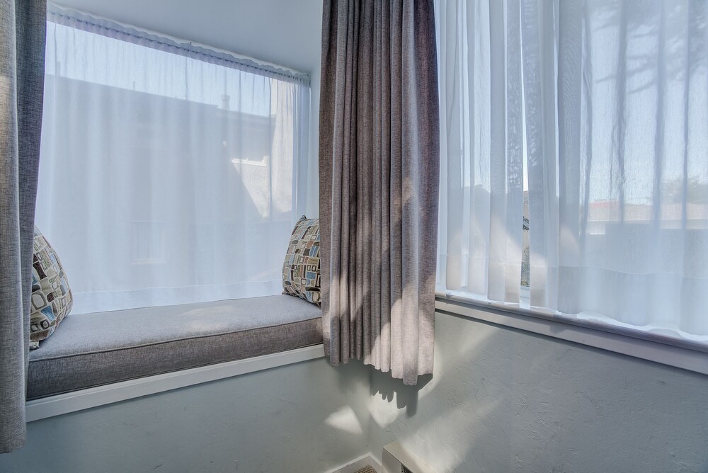 Sandpiper Inn - photo 10