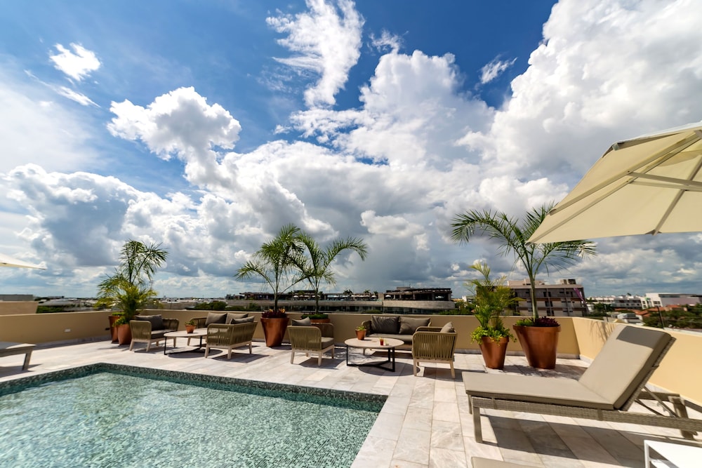 Sundeck