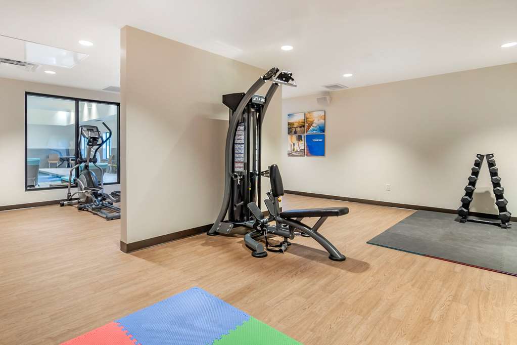 Comfort Suites Grandview Kansas City - photo 33