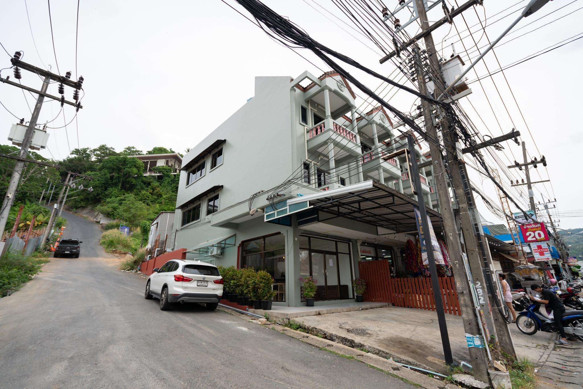 Tri's Miracle Apartment Kata — 5-Star Luxury Hotel in Phuket, Thailand