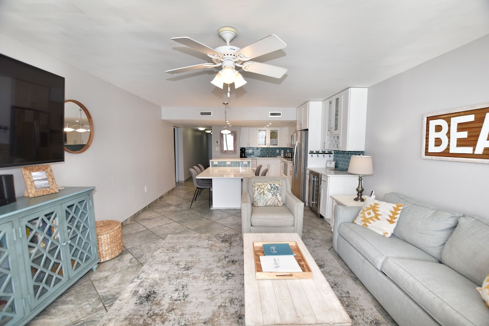 0212 Waters Edge Resort 3 Bedroom Condo by RedAwning - photo 24