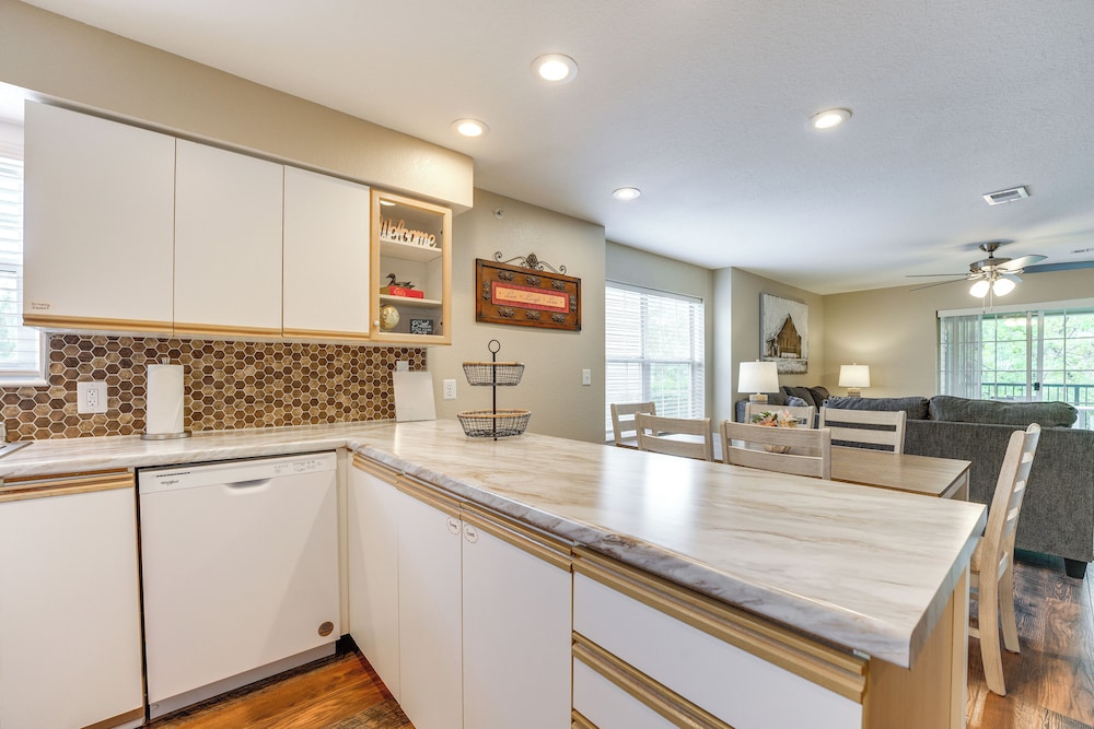 Resort style Amenities Convenient Branson Condo - photo 2