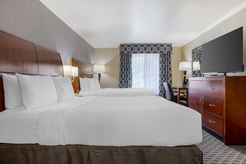 Best Western Plus Marina Shores Hotel - photo 41